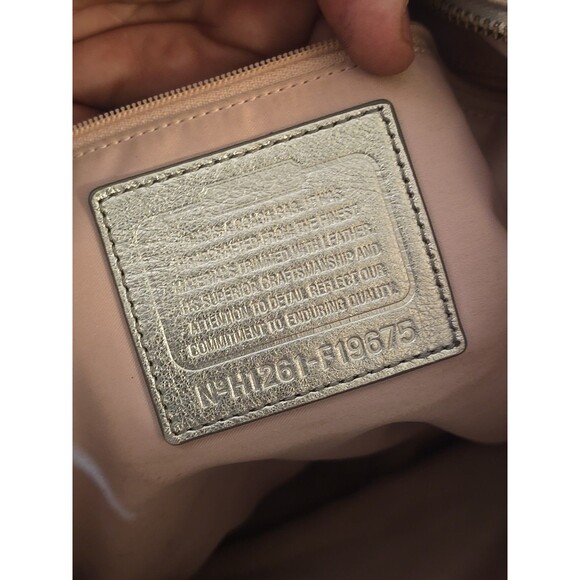 Coach Gallery Optic Silver Metalic Signature Tote Shoulder Handbag - Picture 12 of 12